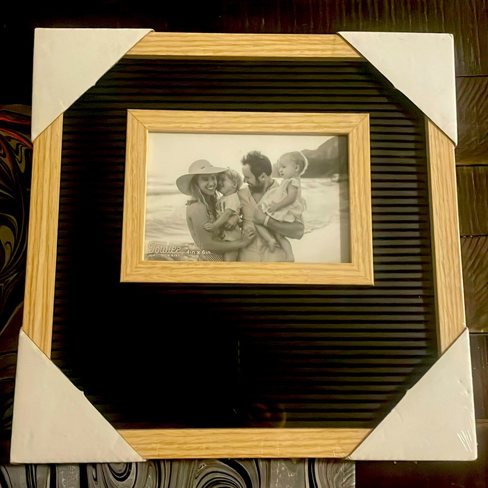 Totalee Gift Black & Natural Letter Board Frame